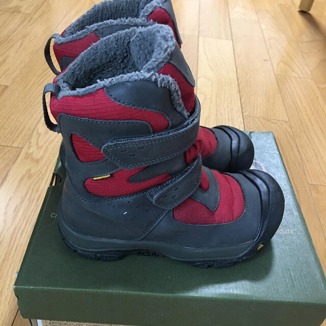 KEEN(キーン)のKEEN  スノーブーツ　21〜22cm キッズ/ベビー/マタニティのキッズ靴/シューズ(15cm~)(アウトドアシューズ)の商品写真