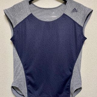 アディダス(adidas)のアディダス トップス（レディースSサイズ）(ウェア)