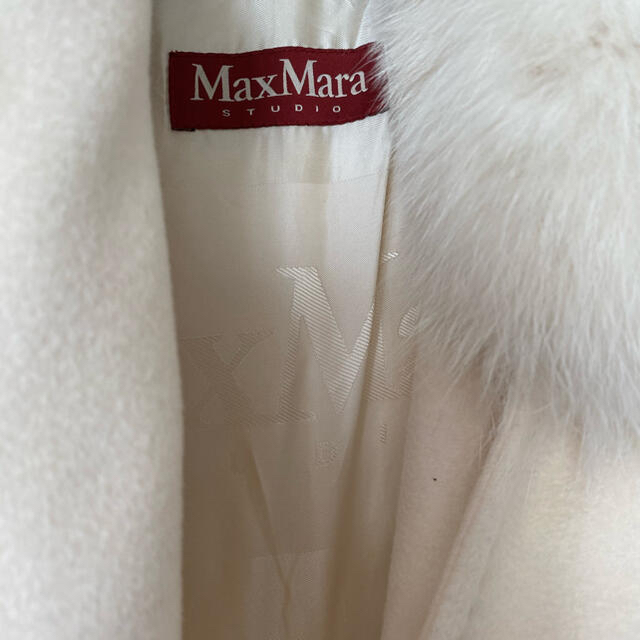 Max Mara(マックスマーラ)のMAX Maraコート レディースのジャケット/アウター(毛皮/ファーコート)の商品写真