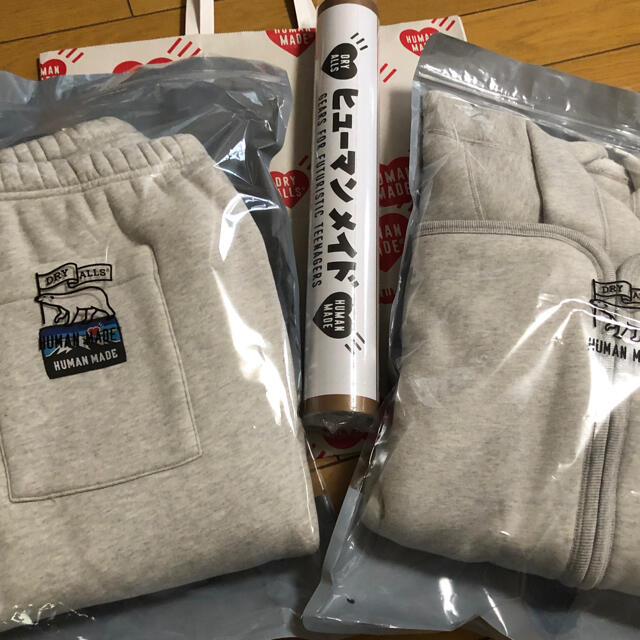 人気大割引 HUMAN WOMAN - human made フリース・コレクション 本物