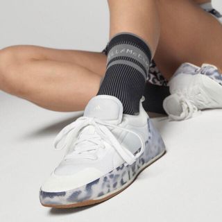 【adidas】アディダスバイステラマッカートニー スニーカー（23.0）白