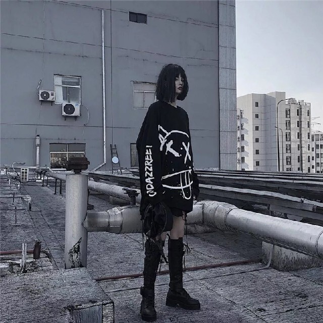 ニコちゃん ロングtシャツ ロンt ゆったり 黒 ブラック 顔文字 落書きの通販 By もも S Shop ラクマ ニコちゃん ロングtシャツ ロンt ゆったり 黒 ブラック 顔文字 落書きの通販 By もも S Shop ラクマ