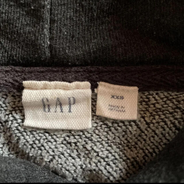 GAP(ギャップ)のGAP パーカー  キッズ　ガールズ　140  150  160 キッズ/ベビー/マタニティのキッズ服女の子用(90cm~)(ジャケット/上着)の商品写真