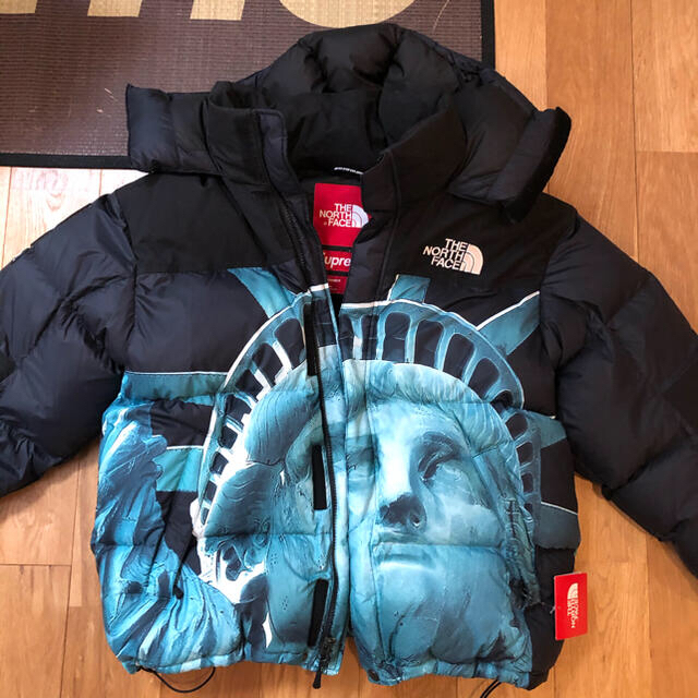 Supreme(シュプリーム)のSupreme THE NORTH FACE バルトロ 女神 メンズのジャケット/アウター(ダウンジャケット)の商品写真