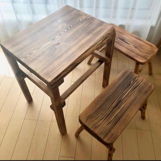 吉野杉 職人さん手作りのテーブル、椅子2脚の3点セット(思いっきりお値下げ????)