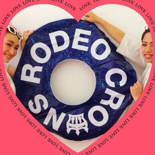 ロデオクラウンズ(RODEO CROWNS)のロデオ¨̮♡︎浮き輪(その他)