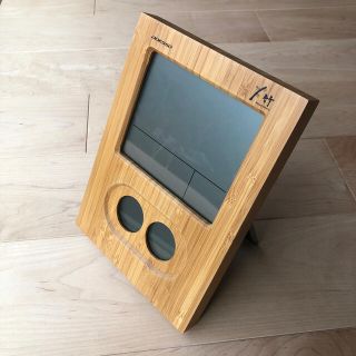 ADESSO  竹の電波時計(置時計)
