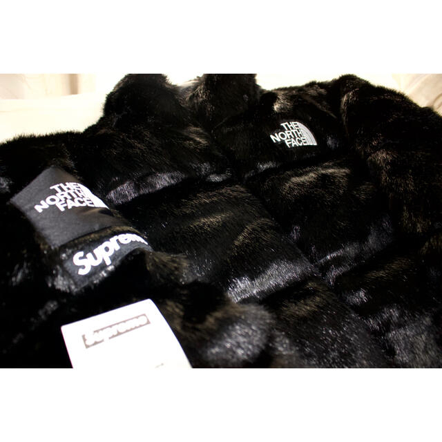 Supreme(シュプリーム)のSupreme The North Face Faux Fur Nuptse メンズのジャケット/アウター(ダウンジャケット)の商品写真