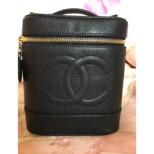 CHANELバニティ黒バッグ