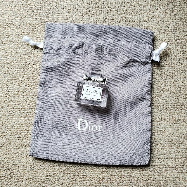 Dior(ディオール)のDior ミニ香水 コスメ/美容の香水(香水(女性用))の商品写真