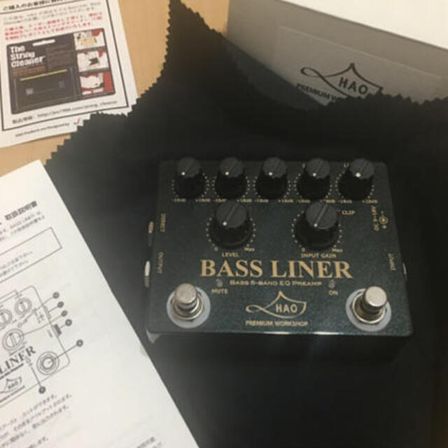BOSS(ボス)のHAO BASS LINER ベースライナー　限定色 楽器のベース(ベースエフェクター)の商品写真