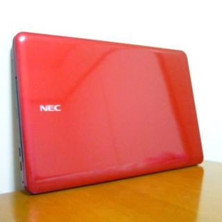 エヌイーシー(NEC)のNECパソコンルミナスレッド(ノートPC)