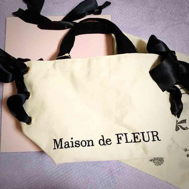 Maison de FLEUR(メゾンドフルール)のサウォル様専用★サイドリボンバッグ レディースのバッグ(ハンドバッグ)の商品写真