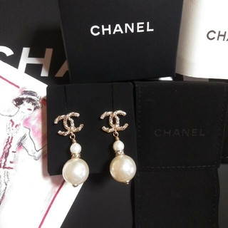 シャネル(CHANEL)のシャネル　ピアス(ピアス)