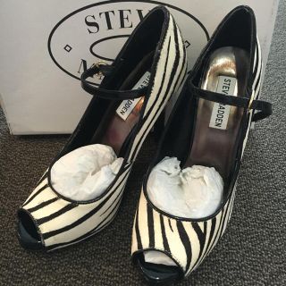 スティーブマデン(Steve Madden)のBARNEYS NEW YORK(ハイヒール/パンプス)