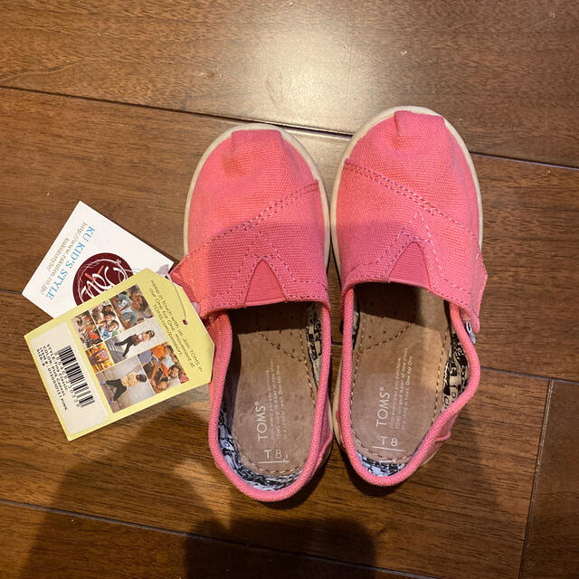 TOMS(トムズ)のTOMS Tiny Classic 15センチ キッズ/ベビー/マタニティのキッズ靴/シューズ(15cm~)(スリッポン)の商品写真