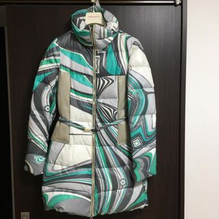 EMILIO PUCCI(ダウンコート)のフリマアイテム一覧 EMILIO PUCCI(ダウンコート)のフリマアイテム一覧