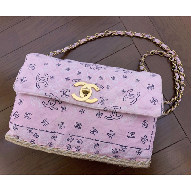 CHANEL(シャネル)の専用！ヴィンテージ シャネル バンダナ デカマトラッセ ペイズリーチェーン レディースのバッグ(ショルダーバッグ)の商品写真