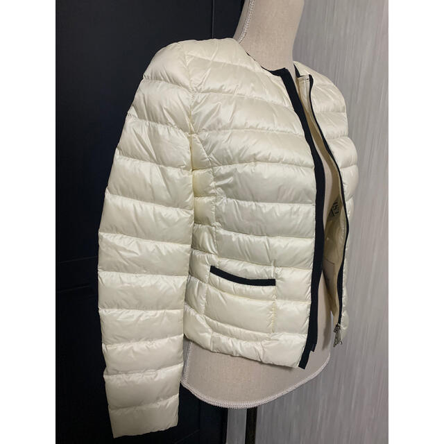 MONCLER(モンクレール)のモンクレール　MONCLER ダウン レディースのジャケット/アウター(ダウンジャケット)の商品写真