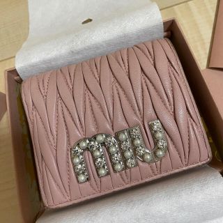 ミュウミュウ(miumiu)の即日発送❗️ miumiu クリスマス限定　非売品　お財布　マテラッセ(財布)