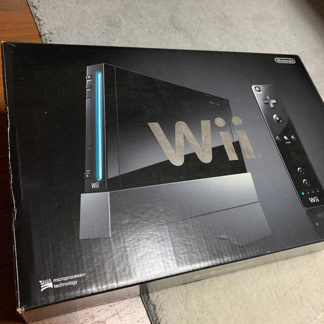 Wii(ウィー)のNintendo Wii 本体 RVL-S-KJ エンタメ/ホビーのゲームソフト/ゲーム機本体(家庭用ゲーム機本体)の商品写真