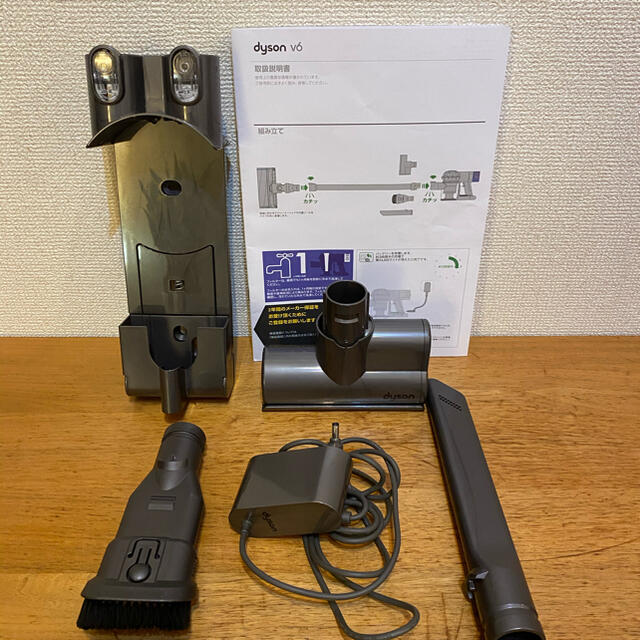 Dyson(ダイソン)のダイソンdyson Ｖ6 掃除機付属品 スマホ/家電/カメラの生活家電(掃除機)の商品写真