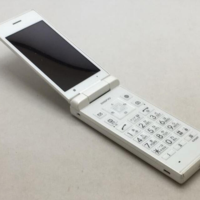 京セラ(キョウセラ)のKYOCERA Y mobile DIGNO ケータイ2 701KC ホワイト スマホ/家電/カメラのスマートフォン/携帯電話(携帯電話本体)の商品写真