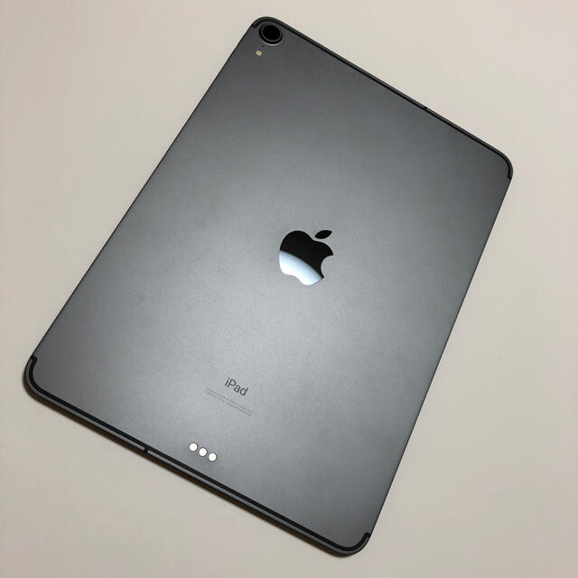 柔らかい iPad pro 512gb + Apple Pencil 第一世代付きカバーも