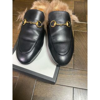 グッチ(Gucci)のGUCCIプリンスタウン　ファー　38 (ローファー/革靴)