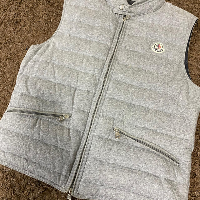 MONCLER(モンクレール)のモンクレール国内正規品ダウンベスト　サイズ0 モンクレールジャパン メンズのジャケット/アウター(ダウンジャケット)の商品写真