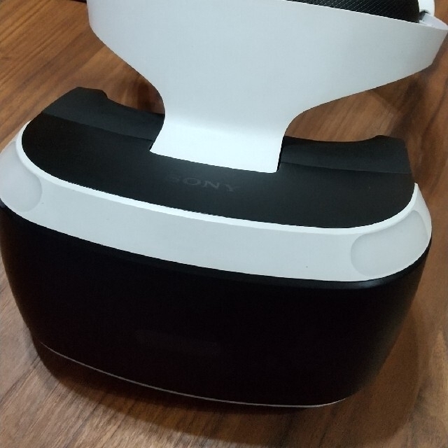 PlayStation VR(プレイステーションヴィーアール)のプレステVR 箱他付属品全てあり初期型 エンタメ/ホビーのゲームソフト/ゲーム機本体(その他)の商品写真