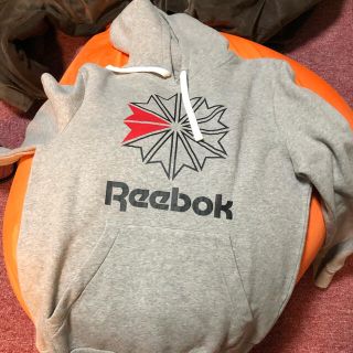 リーボック(Reebok)のリーボック　パーカー(パーカー)