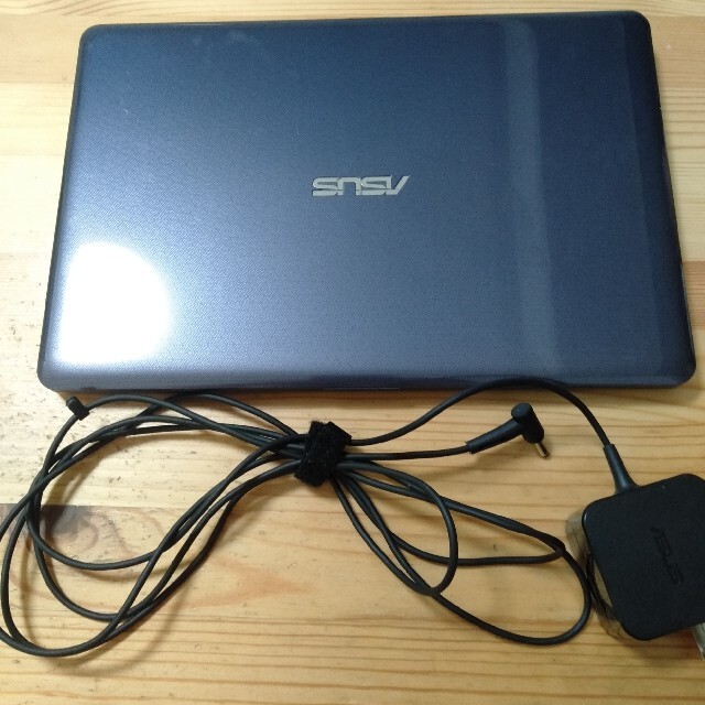 ASUS NotebookPC R207N 美品 パソコン