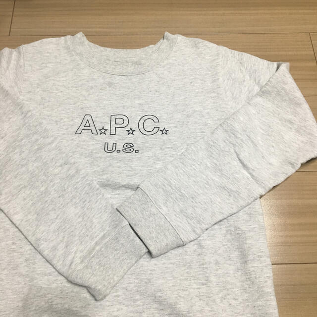 A.P.C(アーペーセー)のA.P.C トレーナー レディースのトップス(トレーナー/スウェット)の商品写真