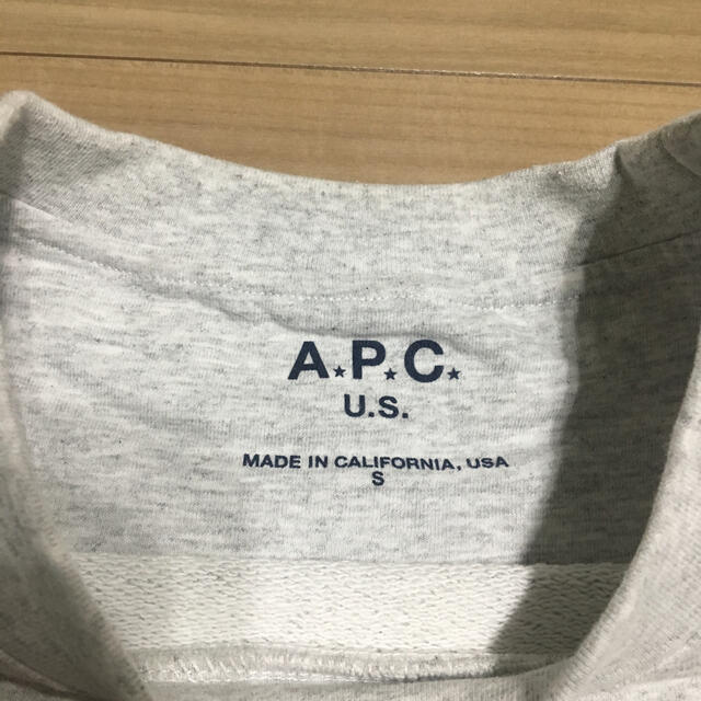 A.P.C(アーペーセー)のA.P.C トレーナー レディースのトップス(トレーナー/スウェット)の商品写真