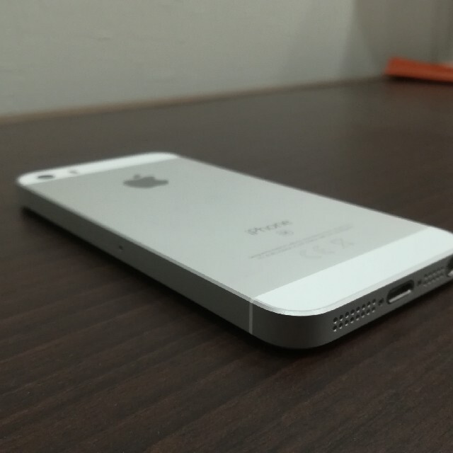 iphone se 128GB (初代) シルバー iphone se 128GB (初代) シルバー