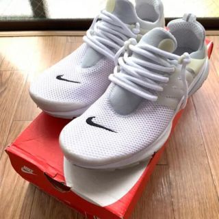 ナイキ(NIKE)のNIKE エアプレスト26㎝　ホワイト(スニーカー)