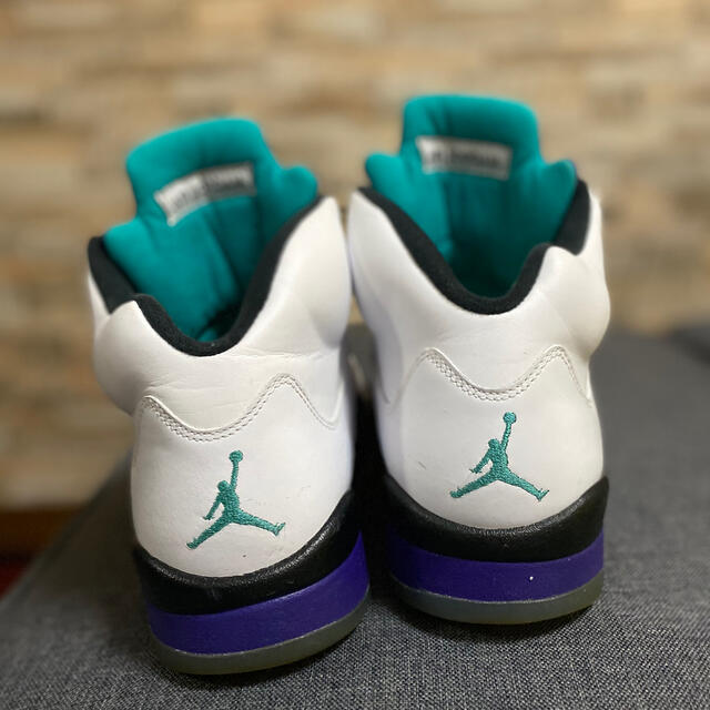 NIKE(ナイキ)のNIKE AIR JORDAN 5 grape 美品 メンズの靴/シューズ(スニーカー)の商品写真