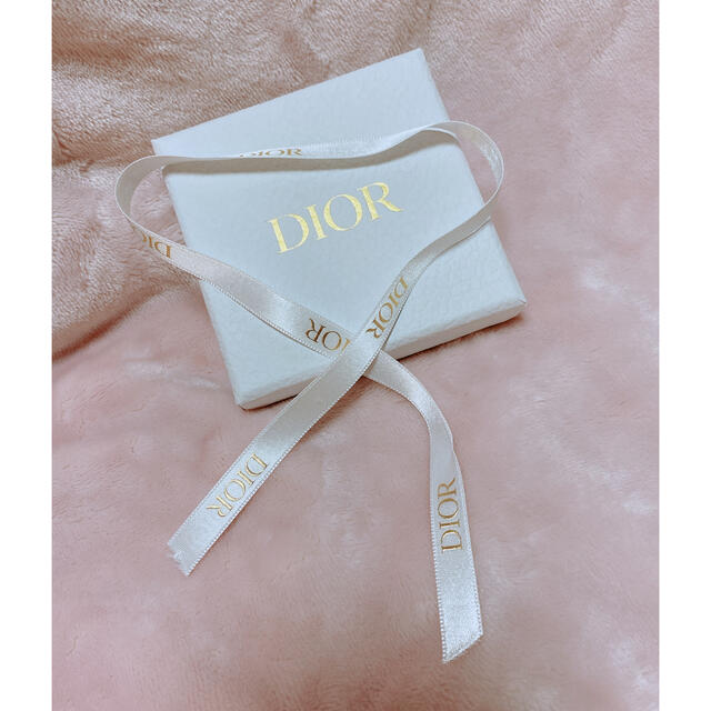 Dior(ディオール)のdior ❤️【美品】ラッピング 空箱 ショップ袋 レディースのバッグ(ショップ袋)の商品写真