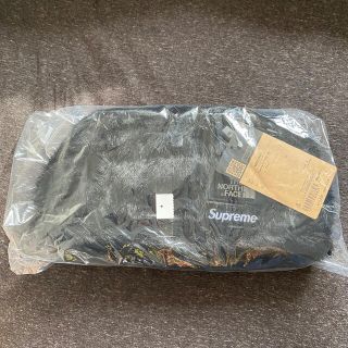 シュプリーム(Supreme)のSupreme TNF Faux Fur Waist Bag(その他)