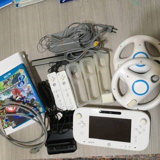 ウィーユー(Wii U)のWiiU本体、マリオカート8 Wii U 、マリオパーティー8Wii(家庭用ゲームソフト)