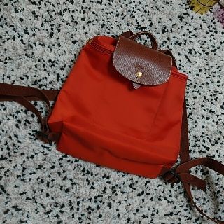 ロンシャン(LONGCHAMP)のロンシャン リュック オレンジ(リュック/バックパック)