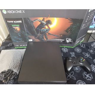 エックスボックス(Xbox)のXbox one x(家庭用ゲーム機本体)