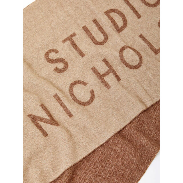 1LDK SELECT(ワンエルディーケーセレクト)のSTUDIO NICHOLSON WOOL THE LOGO SCARF レディースのファッション小物(マフラー/ショール)の商品写真