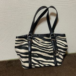 マイケルコース(Michael Kors)のお値下げしました！ MICHAEL KORS マイケルコース バッグ ゼブラ柄 (ハンドバッグ)