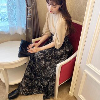 アメリヴィンテージ(Ameri VINTAGE)のAcka original flower skirt (すっちーsama 専用)(ロングスカート)