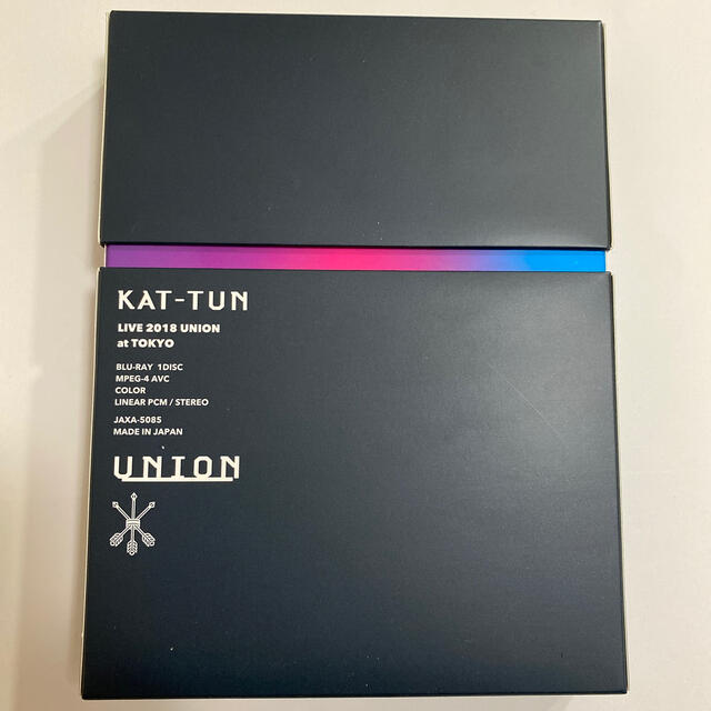 KAT-TUN - KAT-TUN LIVE CAST Blu-ray (完全生産限定盤)の通販 by ...