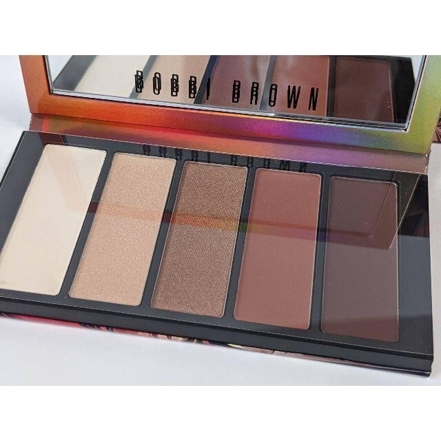 BOBBI BROWN(ボビイブラウン)の BOBBI BROWNアイシャドウ パレット コスメ/美容のベースメイク/化粧品(アイシャドウ)の商品写真