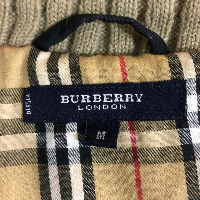 BURBERRY(バーバリー)のバーバリー　ロンドン　ブルゾン　ダウン レディースのジャケット/アウター(ブルゾン)の商品写真