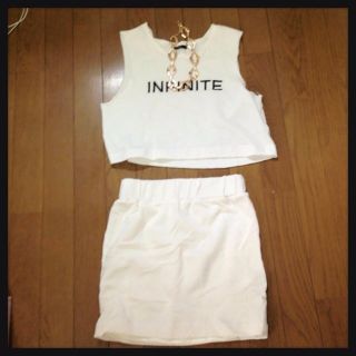 エモダ(EMODA)のINFINITE set up(カットソー(半袖/袖なし))